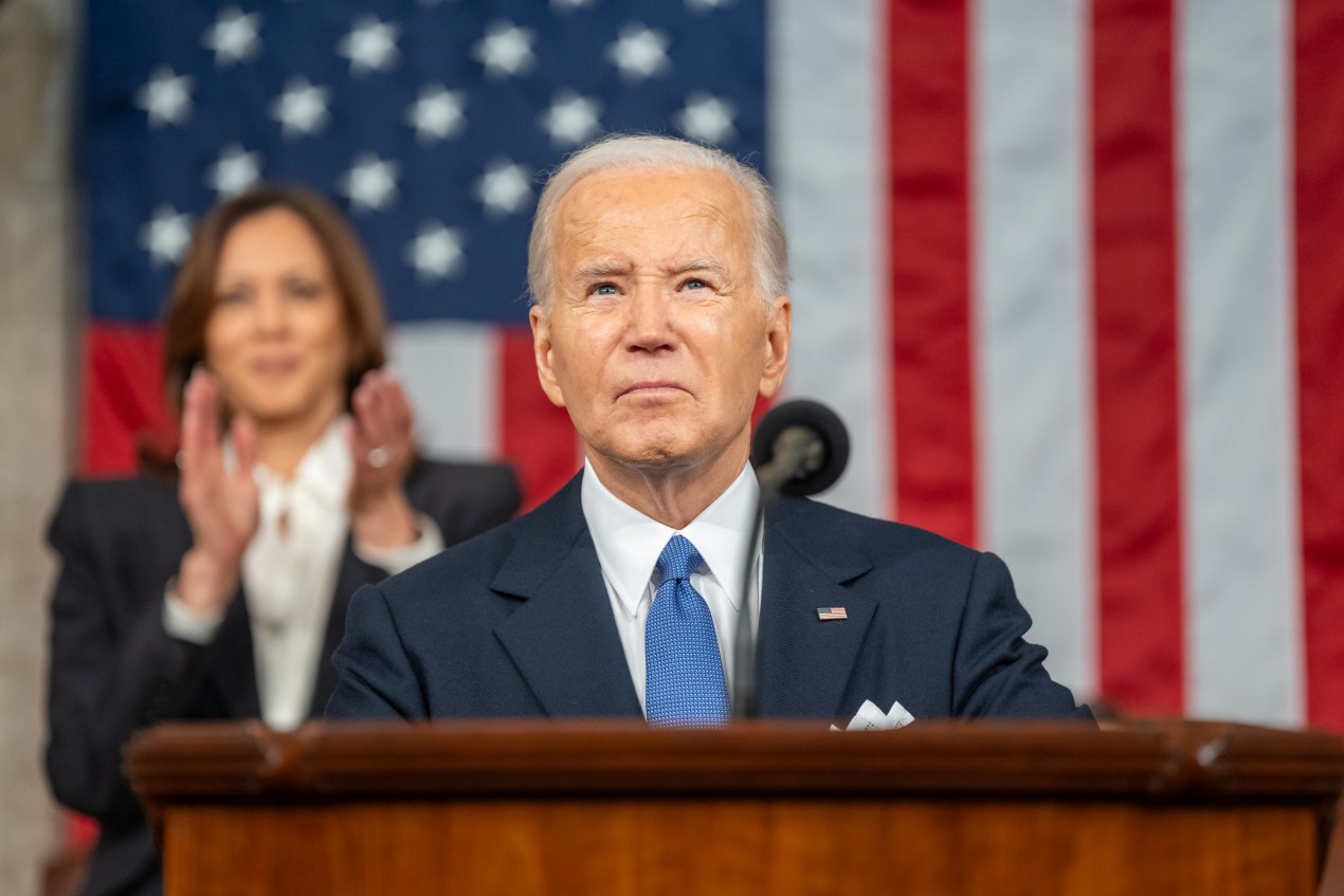 Joe Biden at State of Union 2024 with Kamala Harris behind him press release from White House