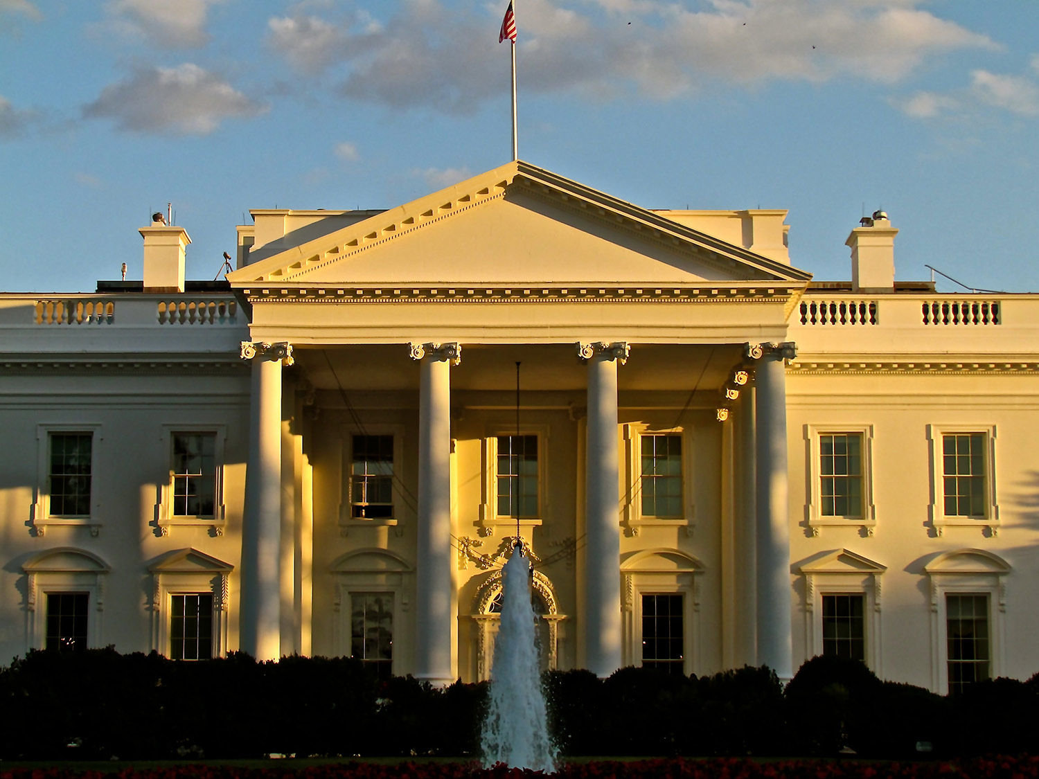 The north facade of the White House at sunrise.