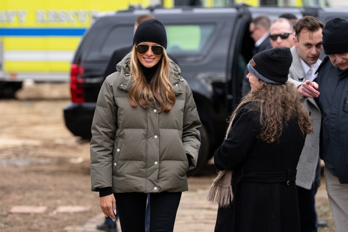 President Donald J. Trump and First Lady Melania Trump meet with homeowners and families affected by Hurricane Helene in Swannanoa, North Carolina , Friday, Jan. 24, 2025. (Official White House Photo by Andrea Hanks)