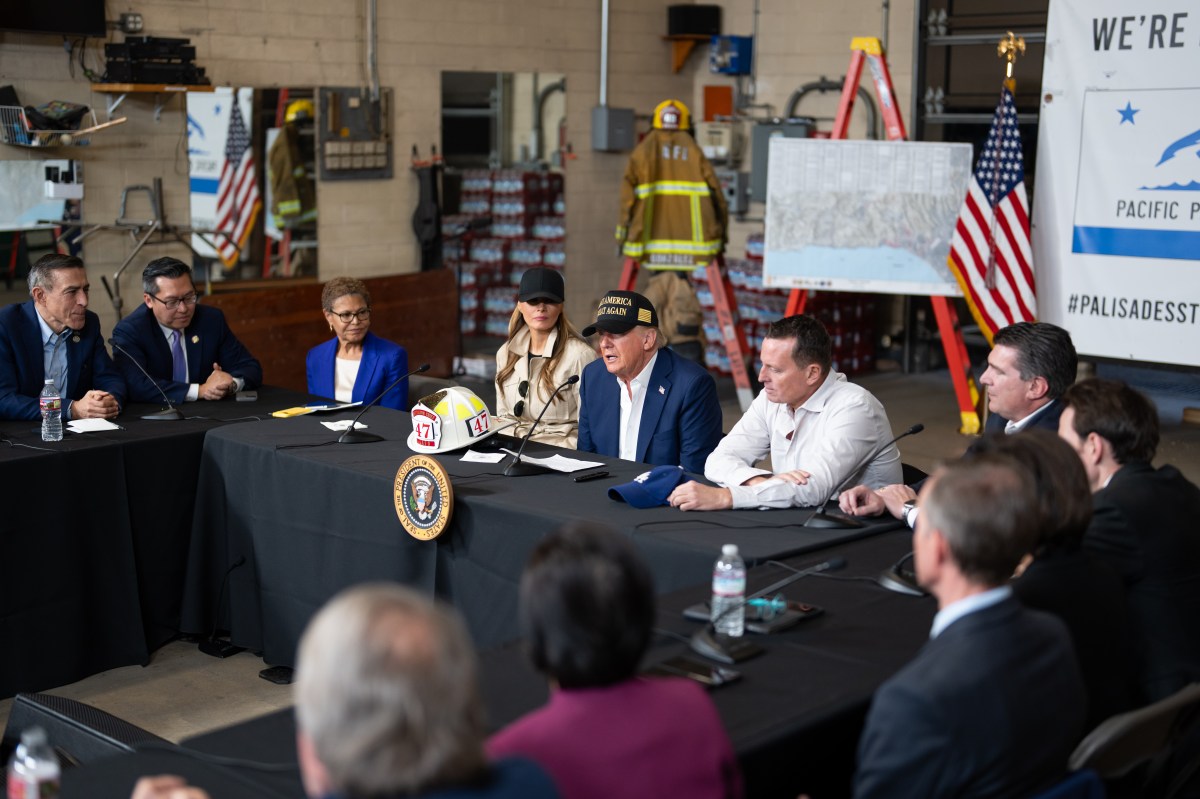President Donald J. Trump and First Lady Melania Trump participate in a briefing after a tour of the Pacific Palisades neighborhood affected by recent wildfires in Los Angeles, Friday, Jan. 24, 2025 (Official White House Photo by Andrea Hanks)
