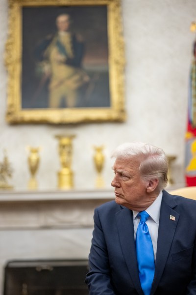 President Donald Trump hosts an expanded bilateral meeting and working lunch with King Abdullah II of Jordan and his son, Crown Prince Hussein bin Abdullah, Tuesday, February 11, 2025, in the Cabinet Room of the White House. (Official White House Photo by Daniel Torok)
