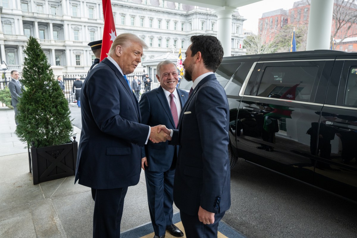 President Donald Trump greets King Abdullah II of Jordan and his son, Crown Prince Hussein bin Abdullah, at the West Wing lobby of the White House, Tuesday, February 11, 2025. (Official White House Photo by Daniel Torok)