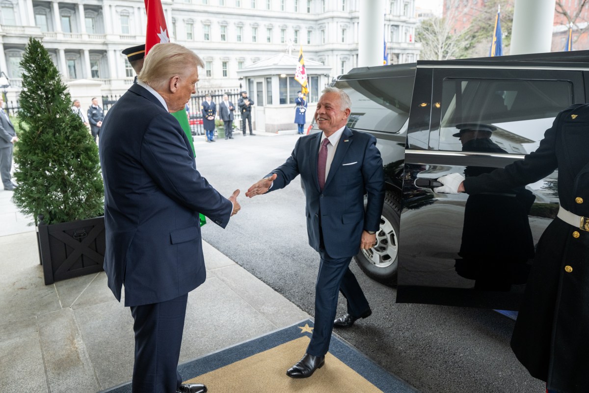 President Donald Trump greets King Abdullah II of Jordan and his son, Crown Prince Hussein bin Abdullah, at the West Wing lobby of the White House, Tuesday, February 11, 2025. (Official White House Photo by Daniel Torok)