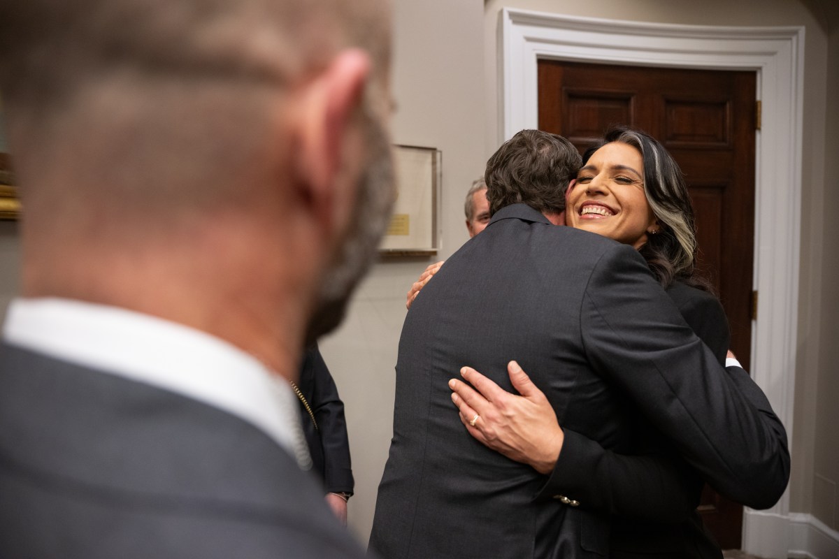 Tulsi Gabbard’s is sworn in as Director of National Intelligence at the White House, Wednesday, February 12, 2025. (Official White House Photo by Molly Riley.)