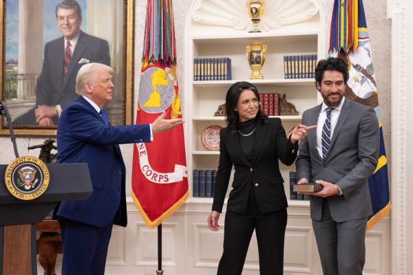 Tulsi Gabbard is sworn in as Director of National Intelligence by Attorney General Pam Bondi in the Oval Office, Wednesday, February 12, 2025. (Official White House Photo by Molly Riley.)