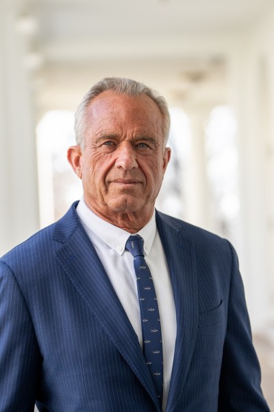 Robert F. Kennedy Jr. is sworn in as Secretary of the Department of Health and Human Services at the White House, Thursday, February 13, 2025. (Official White House Photo by Joyce Boghosian.)
