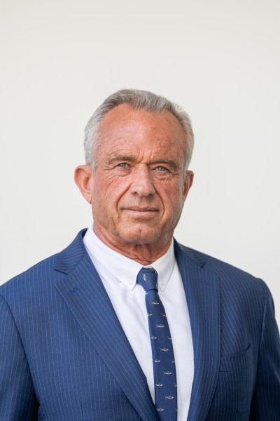 Robert F. Kennedy Jr. is sworn in as Secretary of the Department of Health and Human Services at the White House, Thursday, February 13, 2025. (Official White House Photo by Joyce Boghosian.)