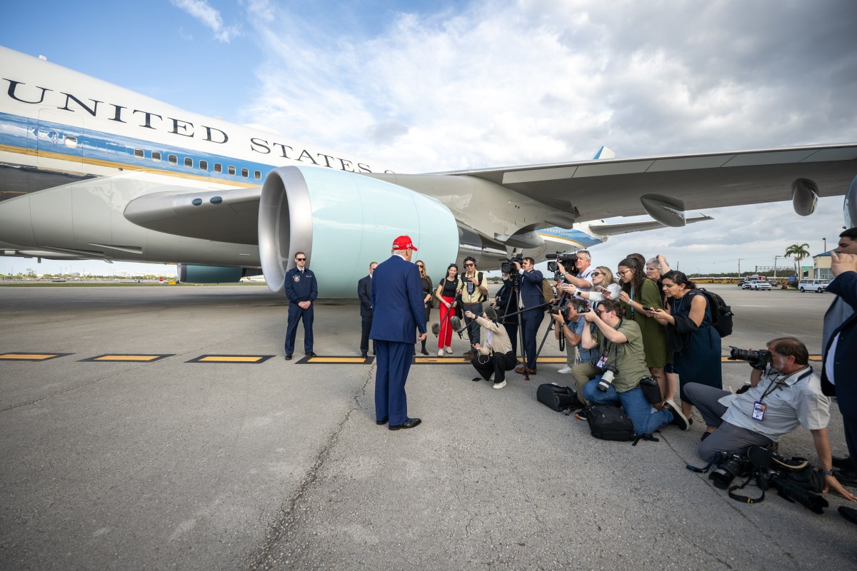 President Donald J. Trump attends the Daytona 500 at Daytona International Speedway in Daytona Beach, Florida, Sunday, February 16, 2025. (Official White House Photo by Daniel Torok)