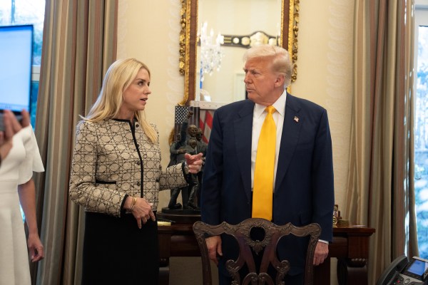 President Donald Trump makes remarks at the swearing-in of Commerce Secretary Howard Lutnick, Friday, February 21, 2025, in the Oval Office.

Commerce Secretary Howard Lutnick is sworn in Friday, February 21, 2025, in the Oval Office.
(Official White House Photo by Joyce N. Boghosian)