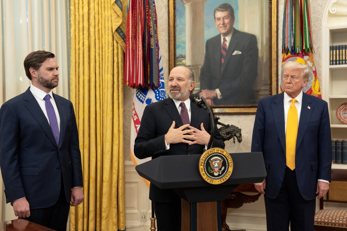 President Donald Trump makes remarks at the swearing-in of Commerce Secretary Howard Lutnick, Friday, February 21, 2025, in the Oval Office.

Commerce Secretary Howard Lutnick is sworn in Friday, February 21, 2025, in the Oval Office.
(Official White House Photo by Joyce N. Boghosian)