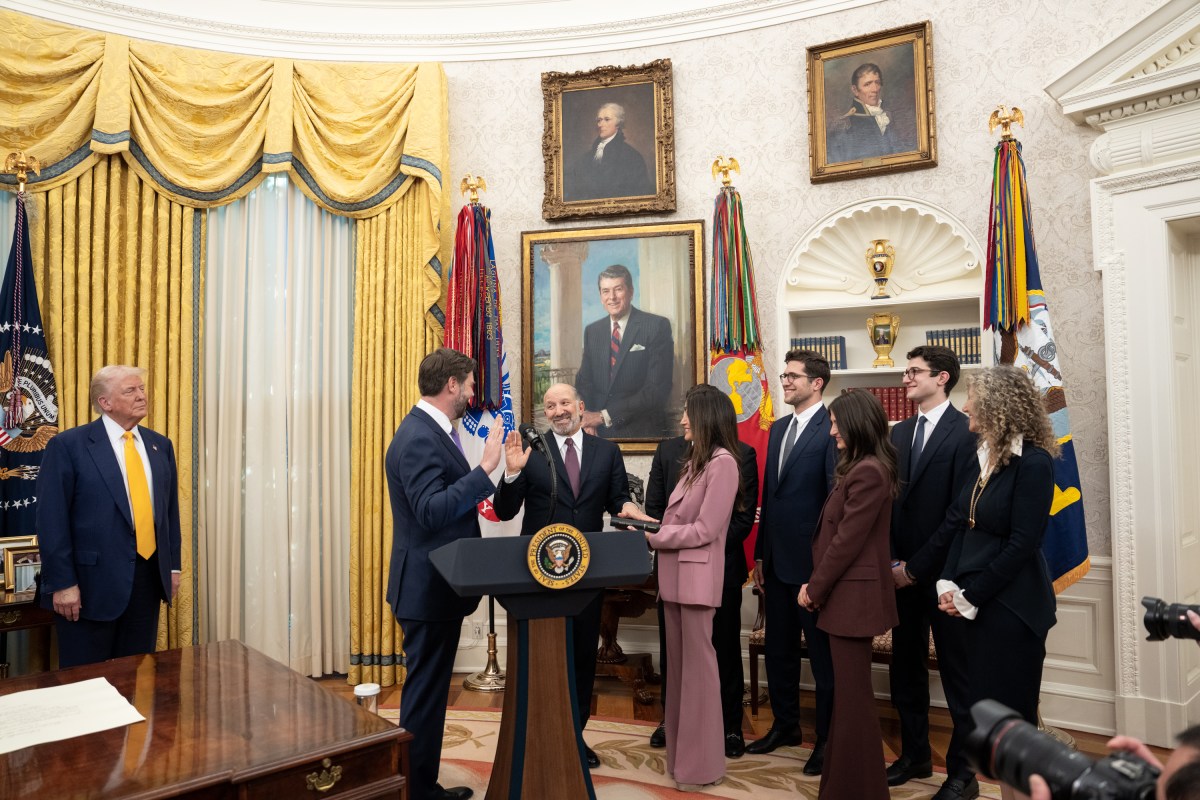 President Donald Trump makes remarks at the swearing-in of Commerce Secretary Howard Lutnick, Friday, February 21, 2025, in the Oval Office.

Commerce Secretary Howard Lutnick is sworn in Friday, February 21, 2025, in the Oval Office.
(Official White House Photo by Joyce N. Boghosian)