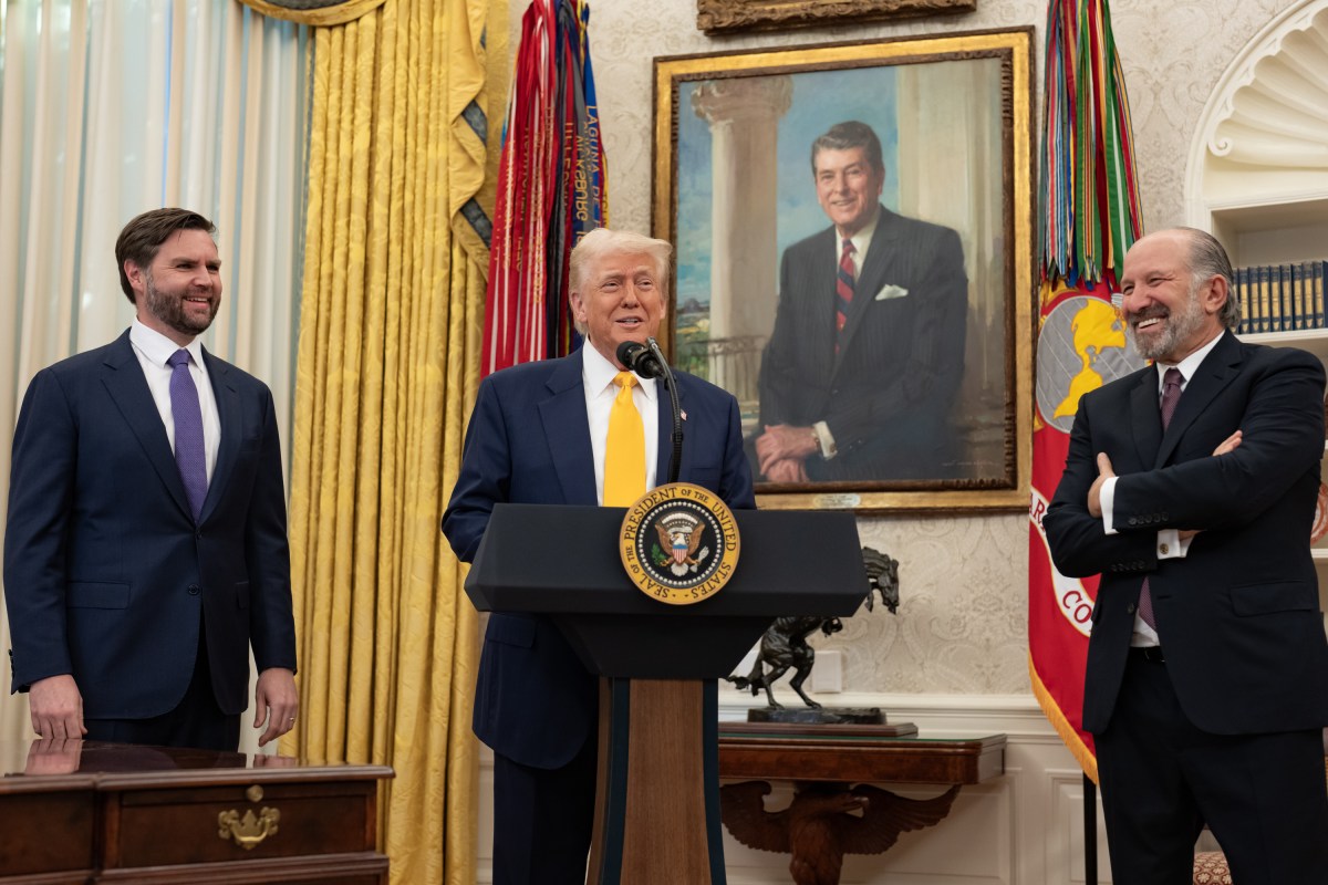President Donald Trump makes remarks at the swearing-in of Commerce Secretary Howard Lutnick, Friday, February 21, 2025, in the Oval Office. (Official White House Photo by Emily J. Higgins.)