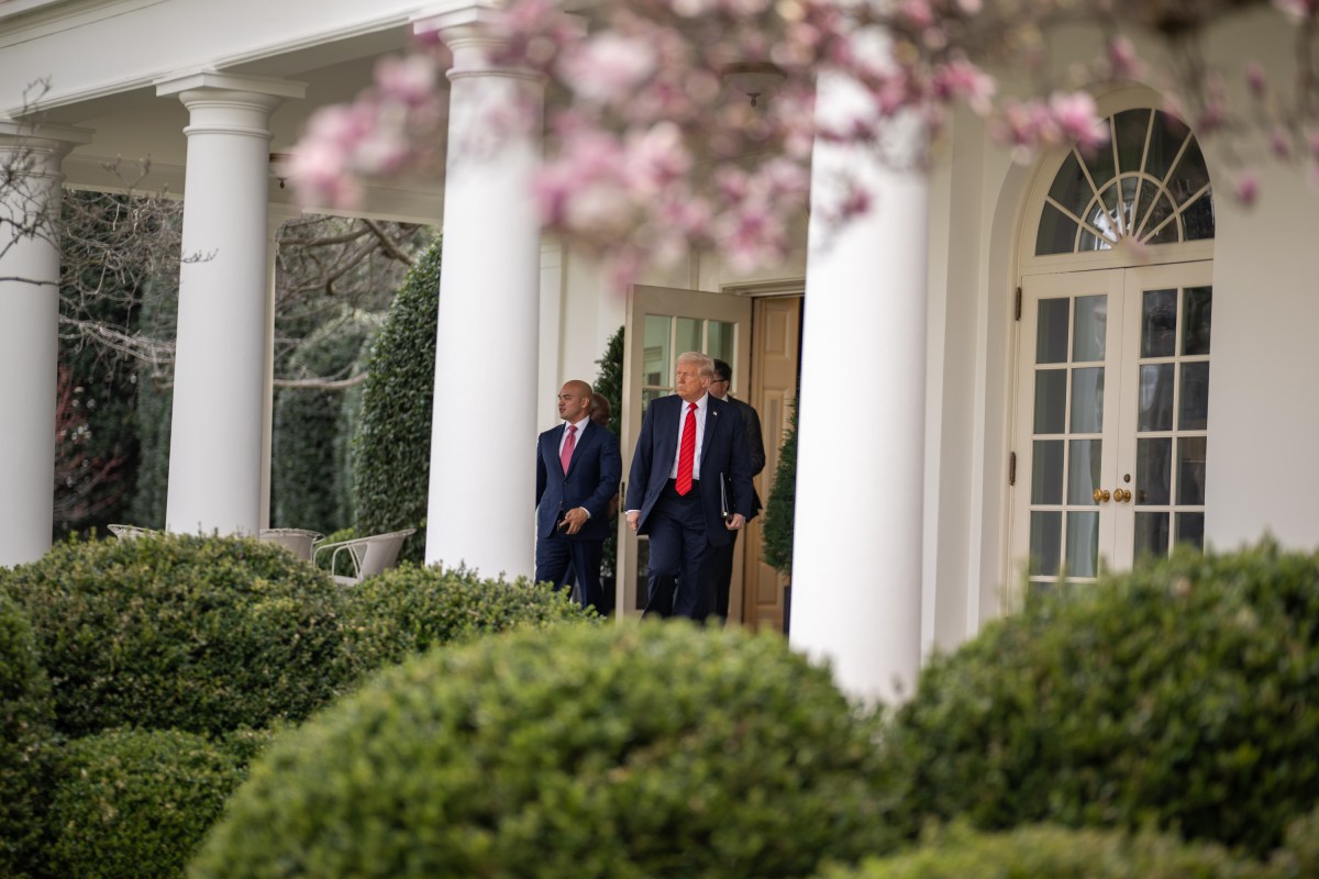 President Donald Trump signs an Executive Order to dismantle the Department of Education, Thursday, March 20, 2025, in the East Room of the White House. (Official White House Photo by Daniel Torok)