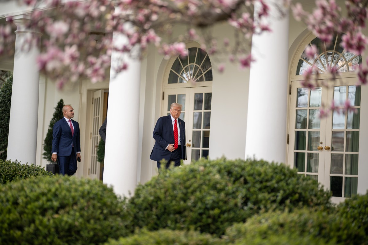President Donald Trump signs an Executive Order to dismantle the Department of Education, Thursday, March 20, 2025, in the East Room of the White House. (Official White House Photo by Daniel Torok)