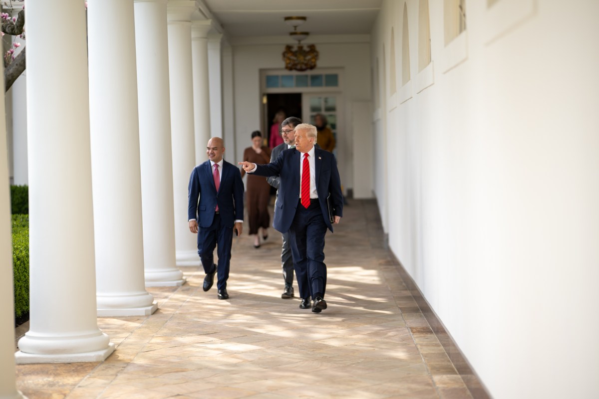 President Donald Trump signs an Executive Order to dismantle the Department of Education, Thursday, March 20, 2025, in the East Room of the White House. (Official White House Photo by Daniel Torok)