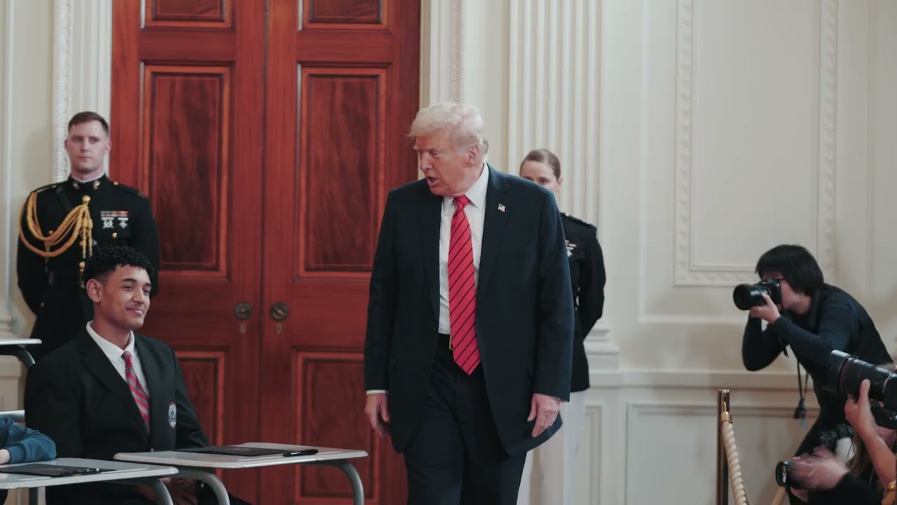President Trump Signs Executive Order to Eliminate the Department of ...