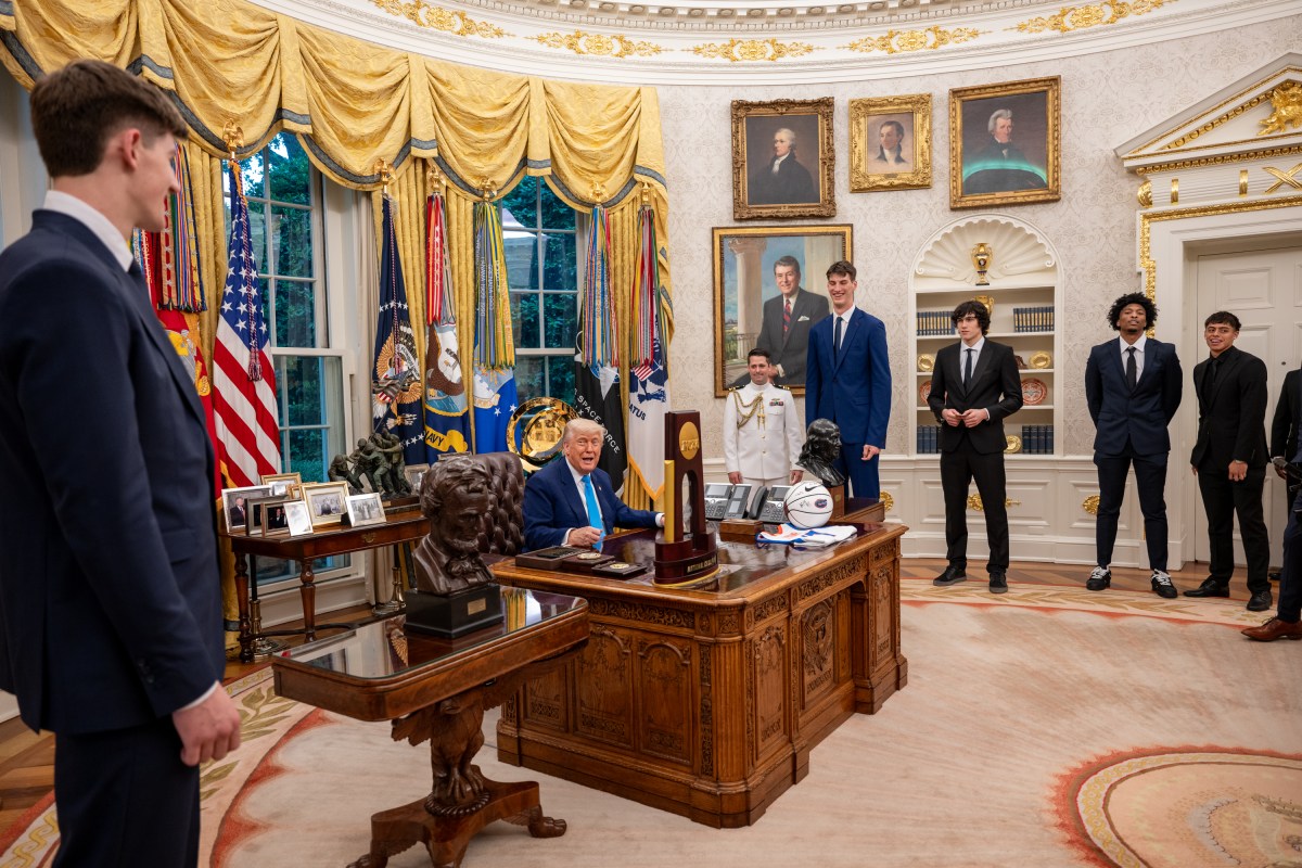President Donald Trump welcomes members of the 2025 NCAA Division 1 Men’s Basketball Champion Florida Gators to the Oval Office, Wednesday, May 21, 2025. (Official White House Photo by Joyce N. Boghosian)