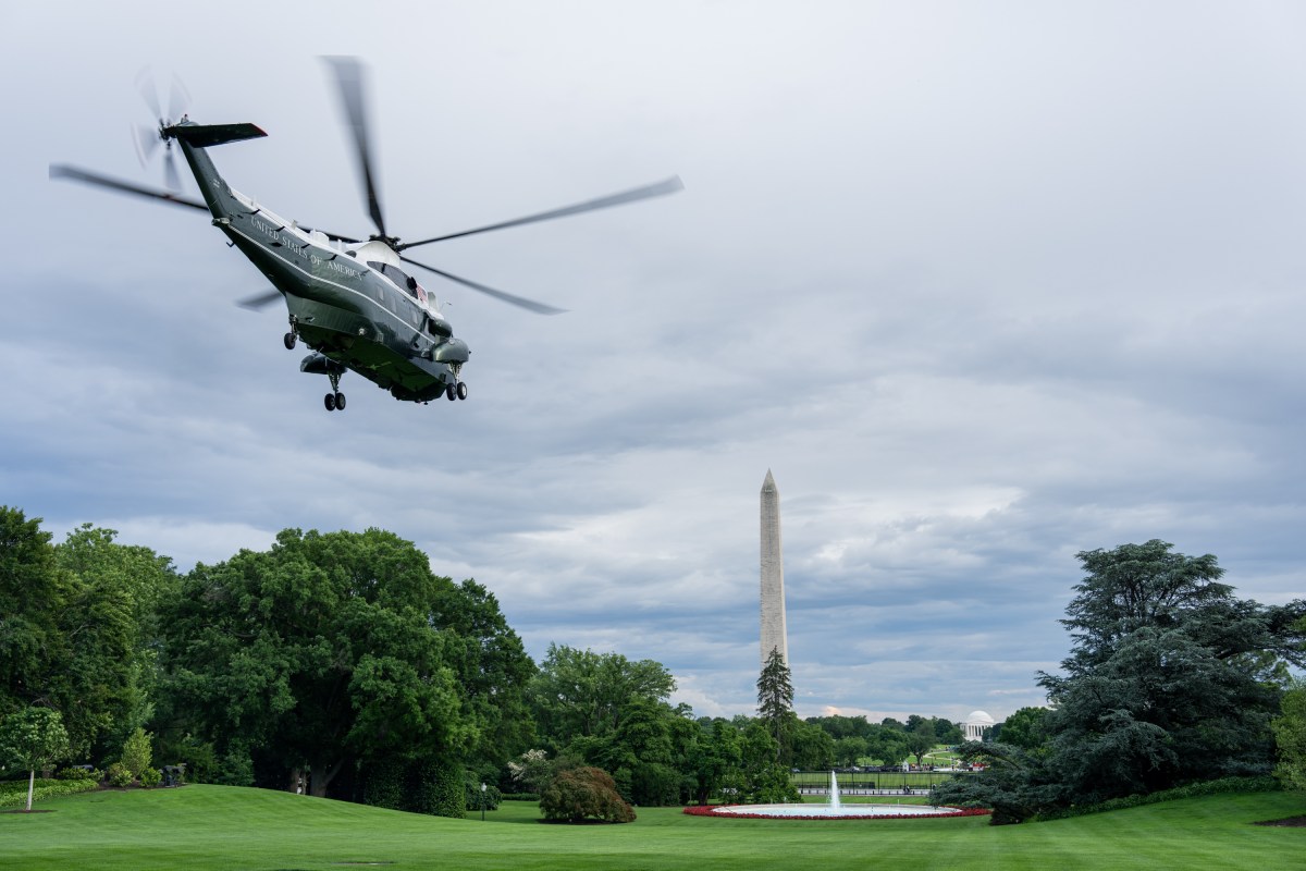 President Donald Trump boards Marine One on the South Lawn of the White House, Thursday, May 22, 2025, en route to Trump National Golf Club in Sterling, Virginia. (Official White House Photo by Abe McNatt)