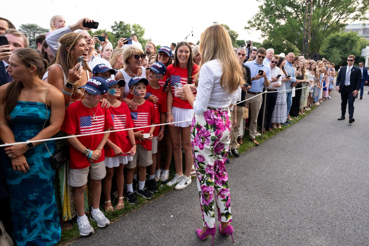 President Donald Trump and First Lady Melania Trump greet guests along the rope line at the Congressional Picnic, Thursday, June 12, 2025, on the South Lawn of the White House.(Official White House Photo by Andrea Hanks)