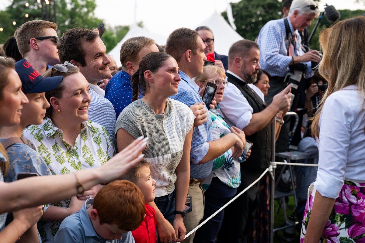 President Donald Trump and First Lady Melania Trump greet guests along the rope line at the Congressional Picnic, Thursday, June 12, 2025, on the South Lawn of the White House.(Official White House Photo by Andrea Hanks)