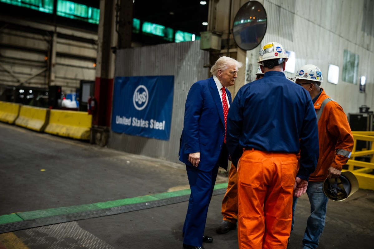 President Donald Trump speaks with workers before delivering remarks on a partnership deal with U.S. Steel and Nippon Steel at the U.S. Steel Corporation-Irvin Works in West Mifflin, Pennsylvania, Friday, May 30, 2025.(Official White House Photo by Daniel Torok)