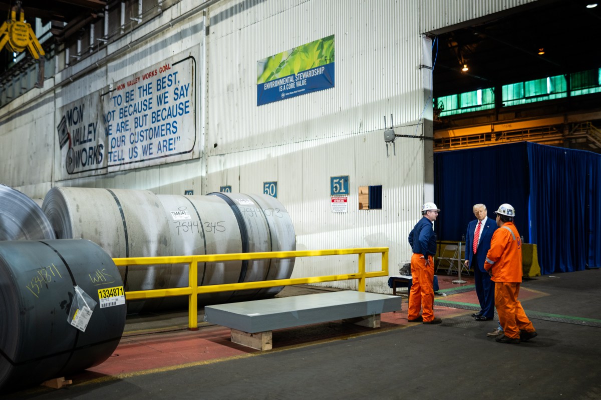 President Donald Trump speaks with workers before delivering remarks on a partnership deal with U.S. Steel and Nippon Steel at the U.S. Steel Corporation-Irvin Works in West Mifflin, Pennsylvania, Friday, May 30, 2025.(Official White House Photo by Daniel Torok)