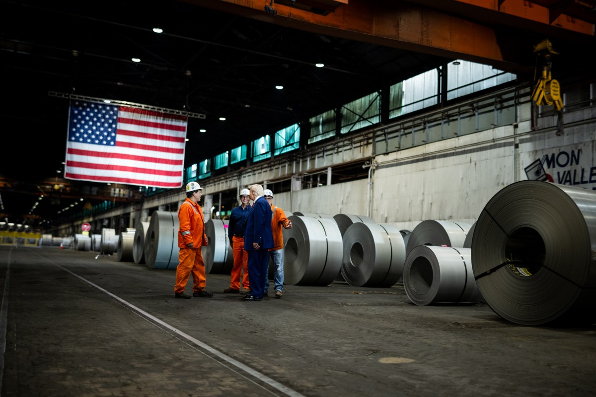 President Donald Trump speaks with workers before delivering remarks on a partnership deal with U.S. Steel and Nippon Steel at the U.S. Steel Corporation-Irvin Works in West Mifflin, Pennsylvania, Friday, May 30, 2025.(Official White House Photo by Daniel Torok)