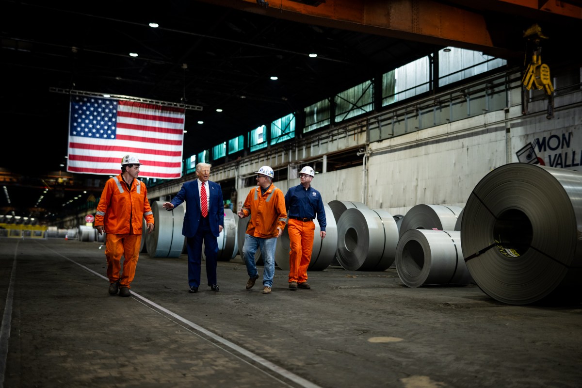 President Donald Trump speaks with workers before delivering remarks on a partnership deal with U.S. Steel and Nippon Steel at the U.S. Steel Corporation-Irvin Works in West Mifflin, Pennsylvania, Friday, May 30, 2025.(Official White House Photo by Daniel Torok)