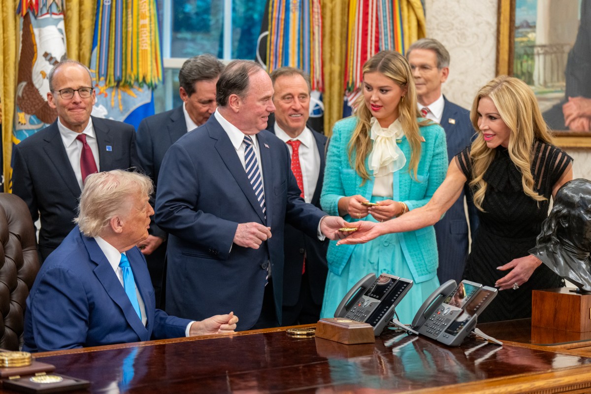 President Donald J. Trump swears in John Phelan as Secretary of the Navy, Friday, June 6,  2025, in the Oval Office at the White House. (Official White House Photo by Gabriel B Kotico)