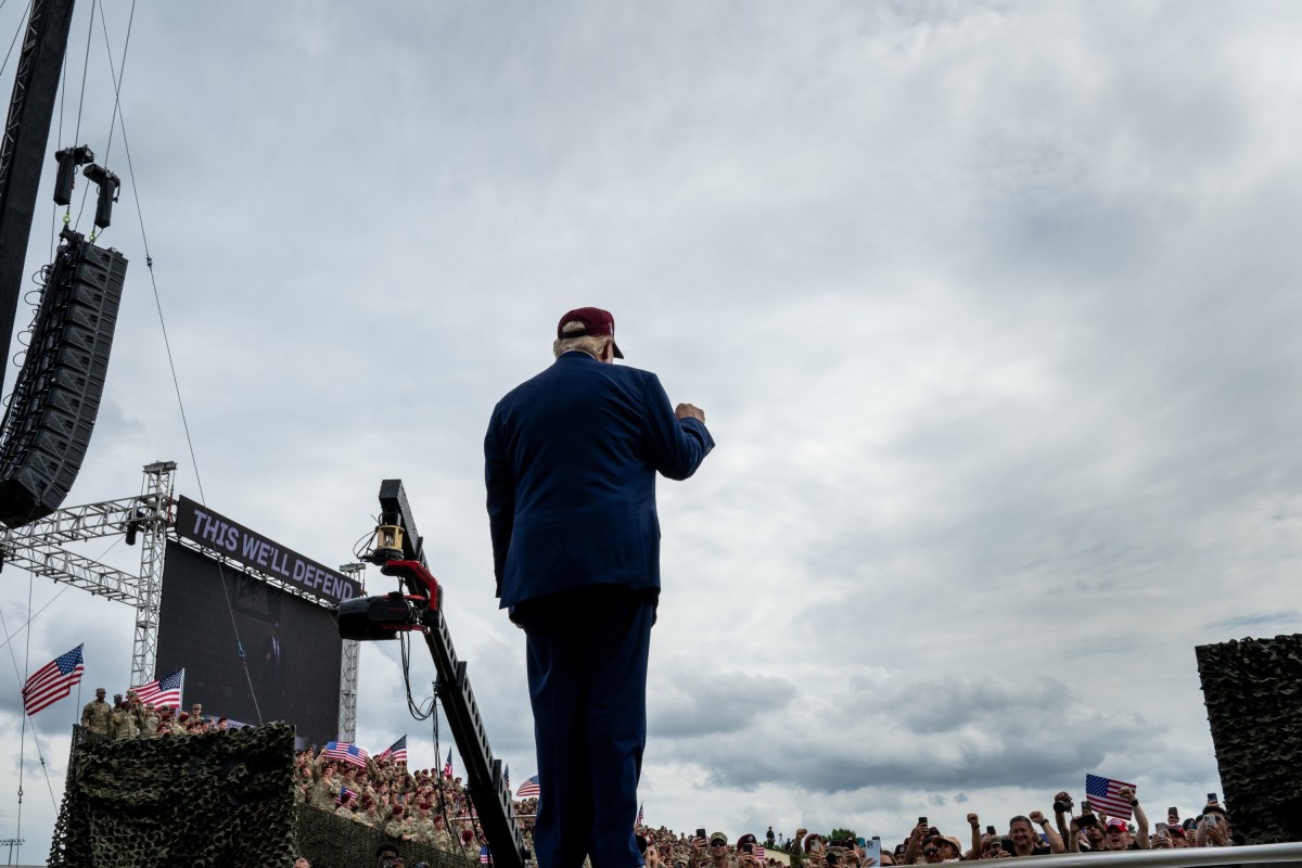 President Donald Trump arrives to deliver remarks at Fort Bragg, North Carolina on Tuesday, June 10, 2025, during a visit to commemorate the 250th anniversary of the U.S. Army. (Official White House Photo by Daniel Torok)