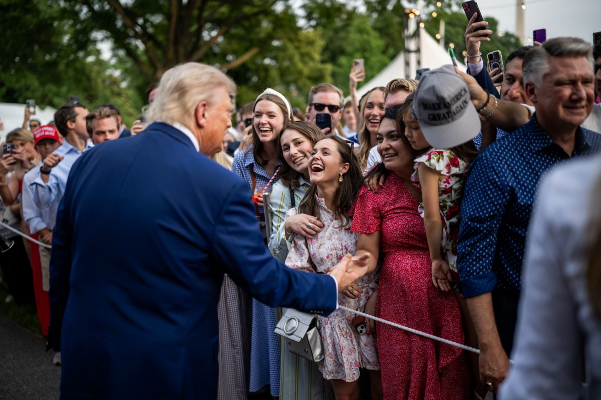 President Donald Trump and First Lady Melania Trump greet guests along the rope line at the Congressional Picnic, Thursday, June 11, 2025, on the South Lawn of the White House. (Official White House Photo by Daniel Torok)