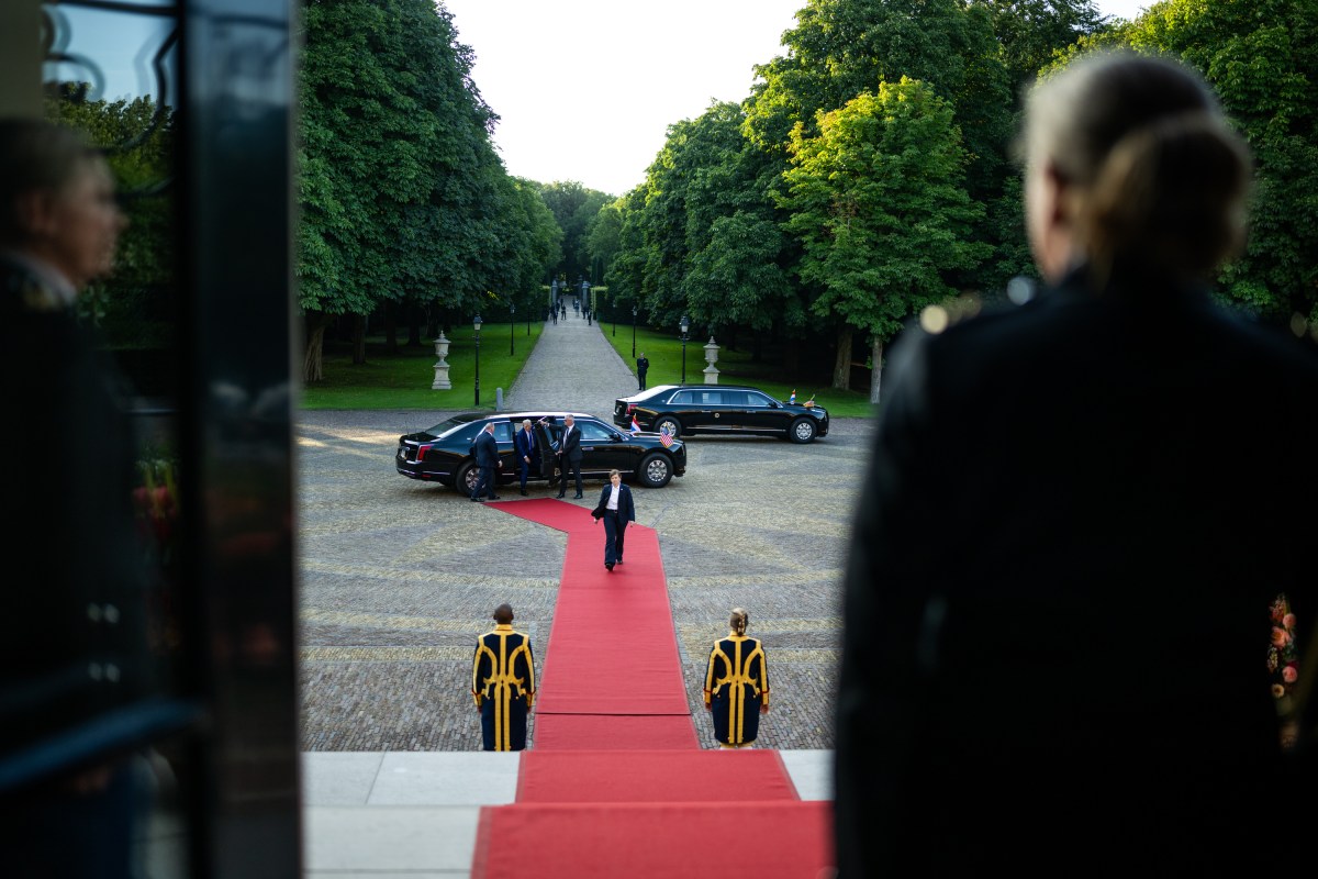 President Donald Trump arrives to the Huis ten Bosch Palace before greeting King Willem-Alexander and Queen Maxima of the Netherlands ahead of the 2025 NATO Summit, Tuesday, June 24, 2025, in The Hague, Netherlands. (Official White House Photo by Daniel Torok)