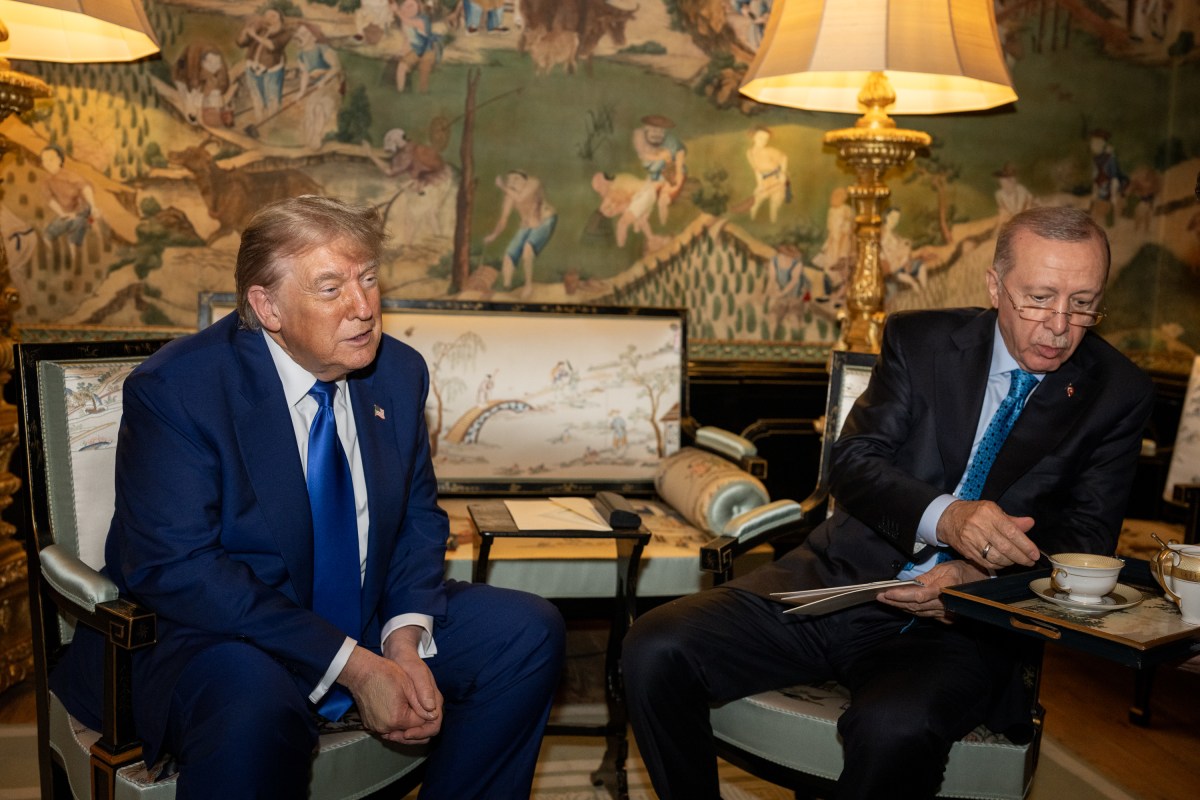 President Donald Trump meets with Turkish President Recep Tayyip Erdogan after a dinner with NATO Summit leaders at the Huis ten Bosch Palace in The Hague, Netherlands, Tuesday, June 24, 2025. (Official White House Photo by Daniel Torok)