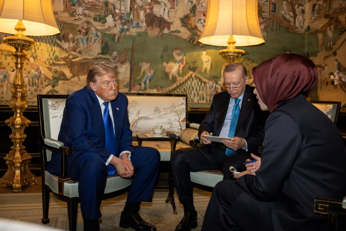 President Donald Trump meets with Turkish President Recep Tayyip Erdogan after a dinner with NATO Summit leaders at the Huis ten Bosch Palace in The Hague, Netherlands, Tuesday, June 24, 2025. (Official White House Photo by Daniel Torok)