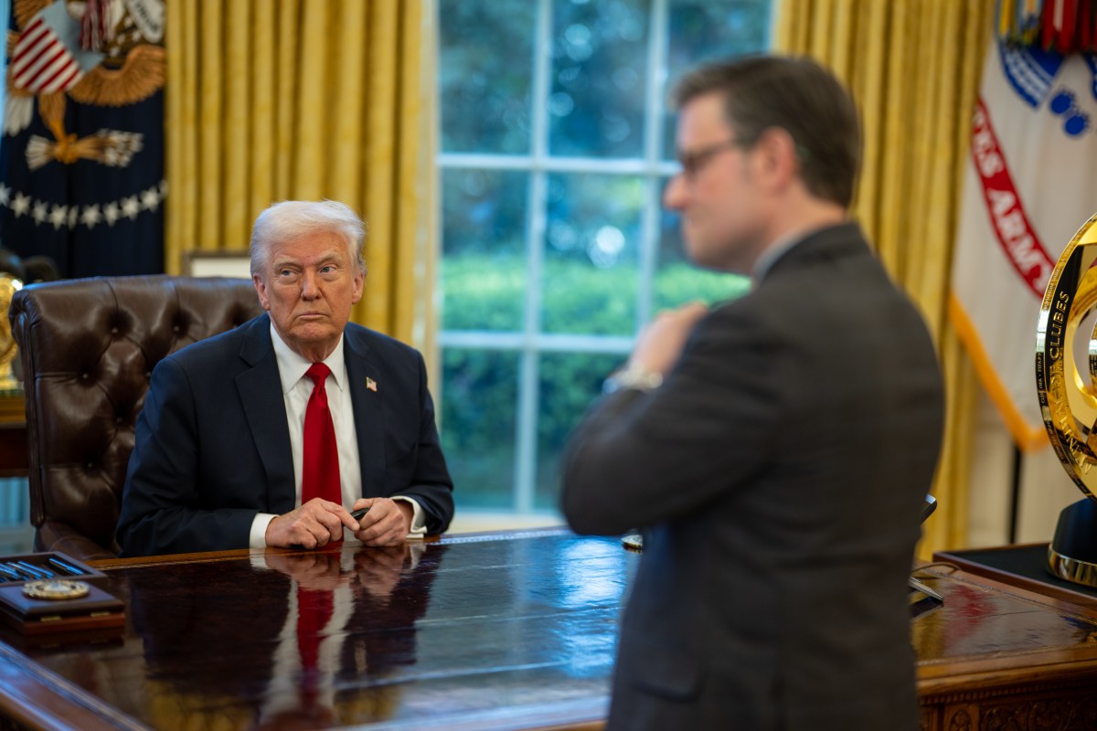 President Donald Trump announces tariffs on auto imports in the Oval Office, Wednesday, March 26, 2025. (Official White House Photo by Daniel Torok)