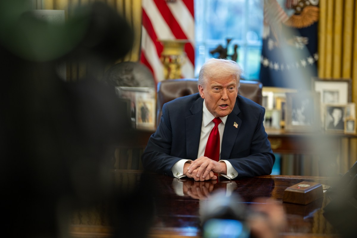 President Donald Trump announces tariffs on auto imports in the Oval Office, Wednesday, March 26, 2025. (Official White House Photo by Daniel Torok)