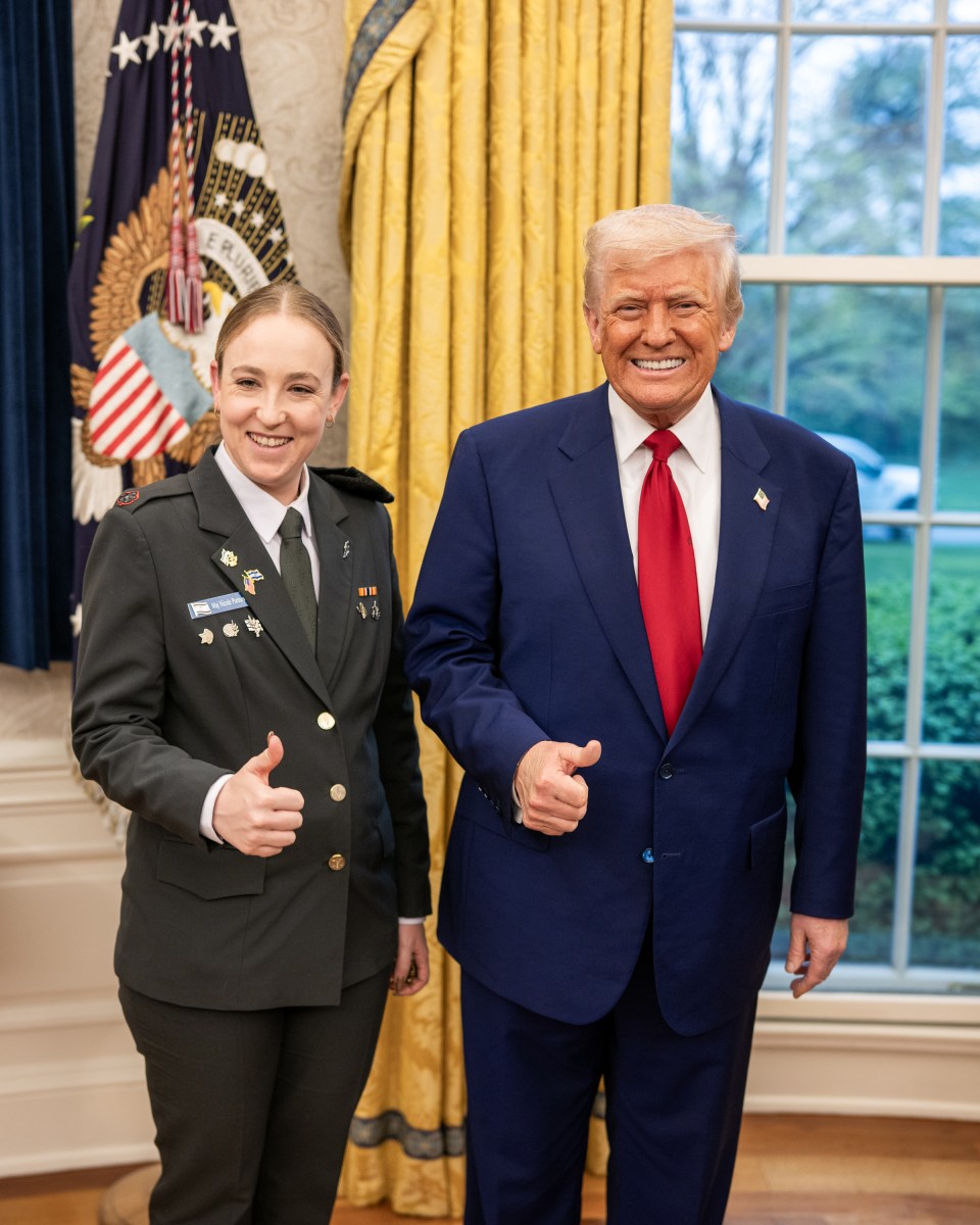 President Donald Trump greets Israeli Prime Minister Benjamin Netanyahu, Monday, April 7, 2025, in the West Wing Lobby of the White House. (Official White House Photo by Daniel Torok)