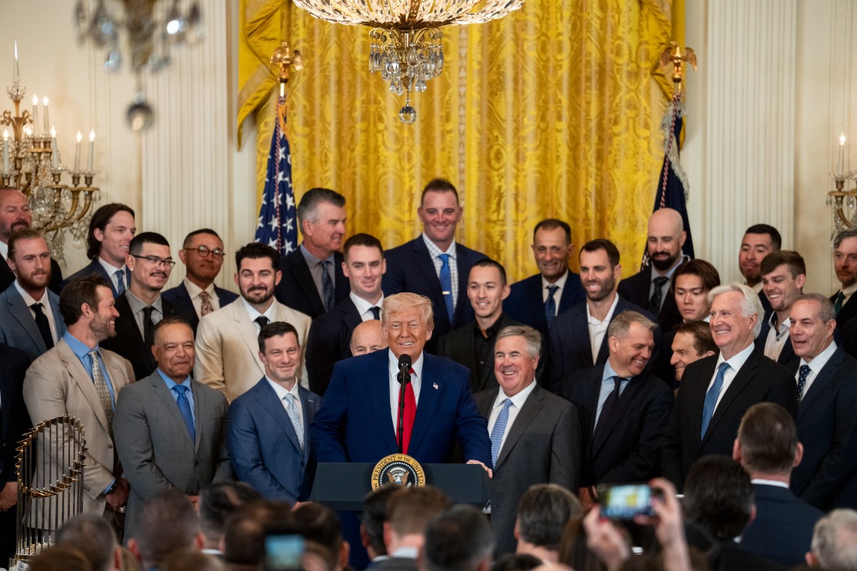 President Donald Trump and senior staff greet Israeli Prime Minister Benjamin Netanyahu, Monday, April 7, 2025, in the West Wing Lobby of the White House. (Official White House Photo by Joyce N. Boghosian)