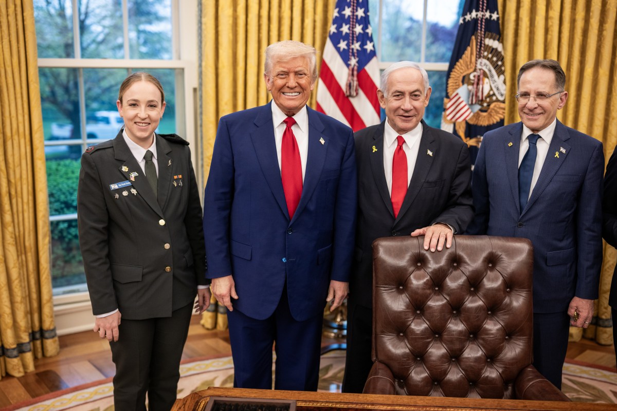 President Donald Trump greets Israeli Prime Minister Benjamin Netanyahu, Monday, April 7, 2025, in the West Wing Lobby of the White House. (Official White House Photo by Daniel Torok)