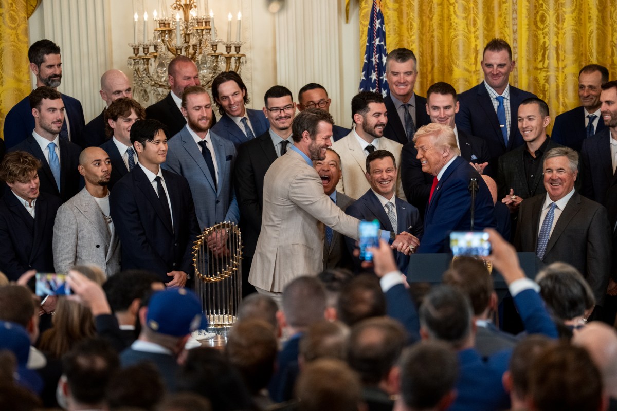 President Donald Trump and senior staff greet Israeli Prime Minister Benjamin Netanyahu, Monday, April 7, 2025, in the West Wing Lobby of the White House. (Official White House Photo by Joyce N. Boghosian)