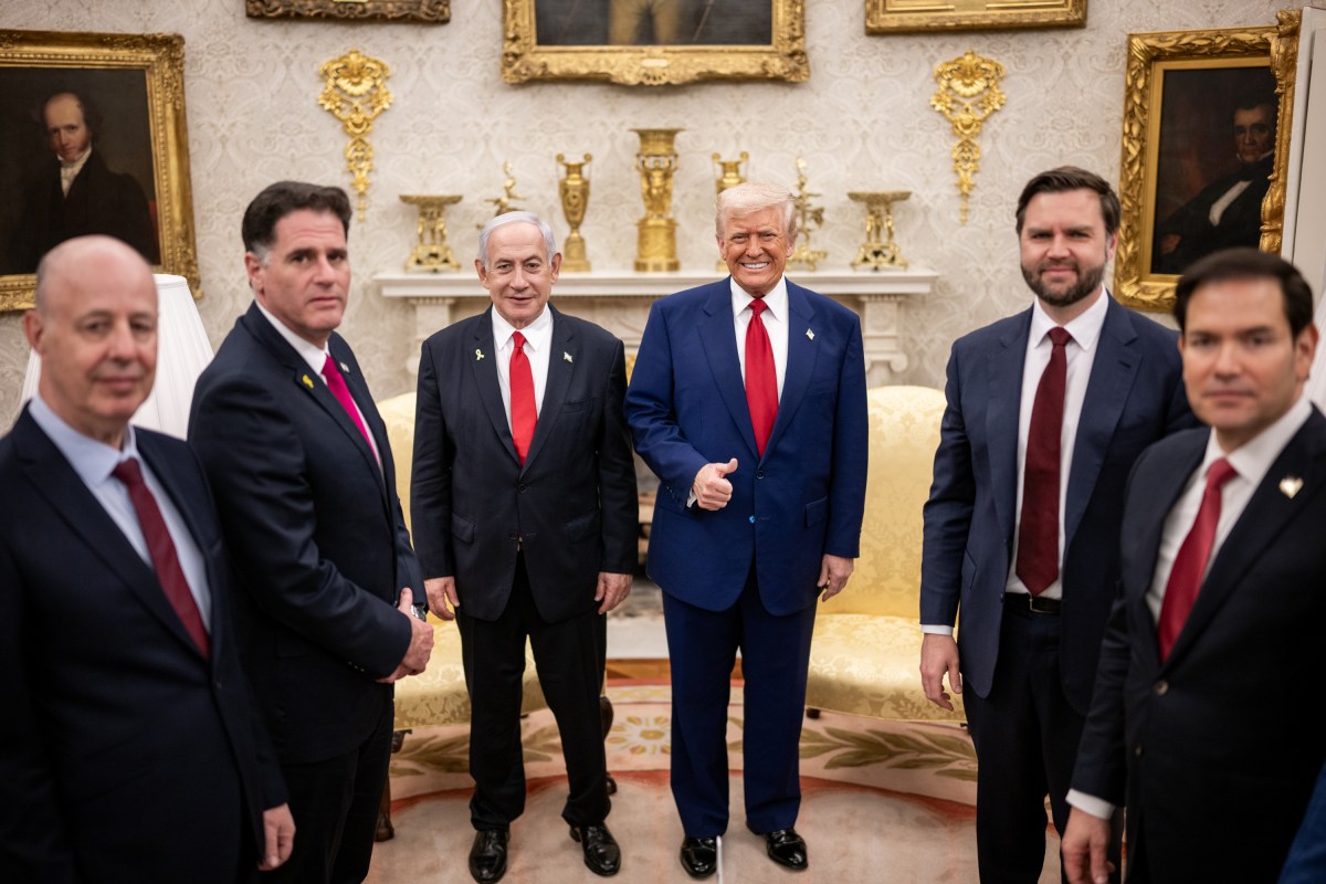 President Donald Trump greets Israeli Prime Minister Benjamin Netanyahu, Monday, April 7, 2025, in the West Wing Lobby of the White House. (Official White House Photo by Daniel Torok)