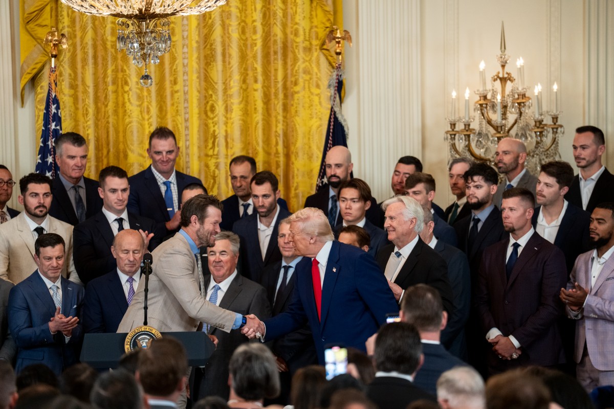 President Donald Trump and senior staff greet Israeli Prime Minister Benjamin Netanyahu, Monday, April 7, 2025, in the West Wing Lobby of the White House. (Official White House Photo by Joyce N. Boghosian)