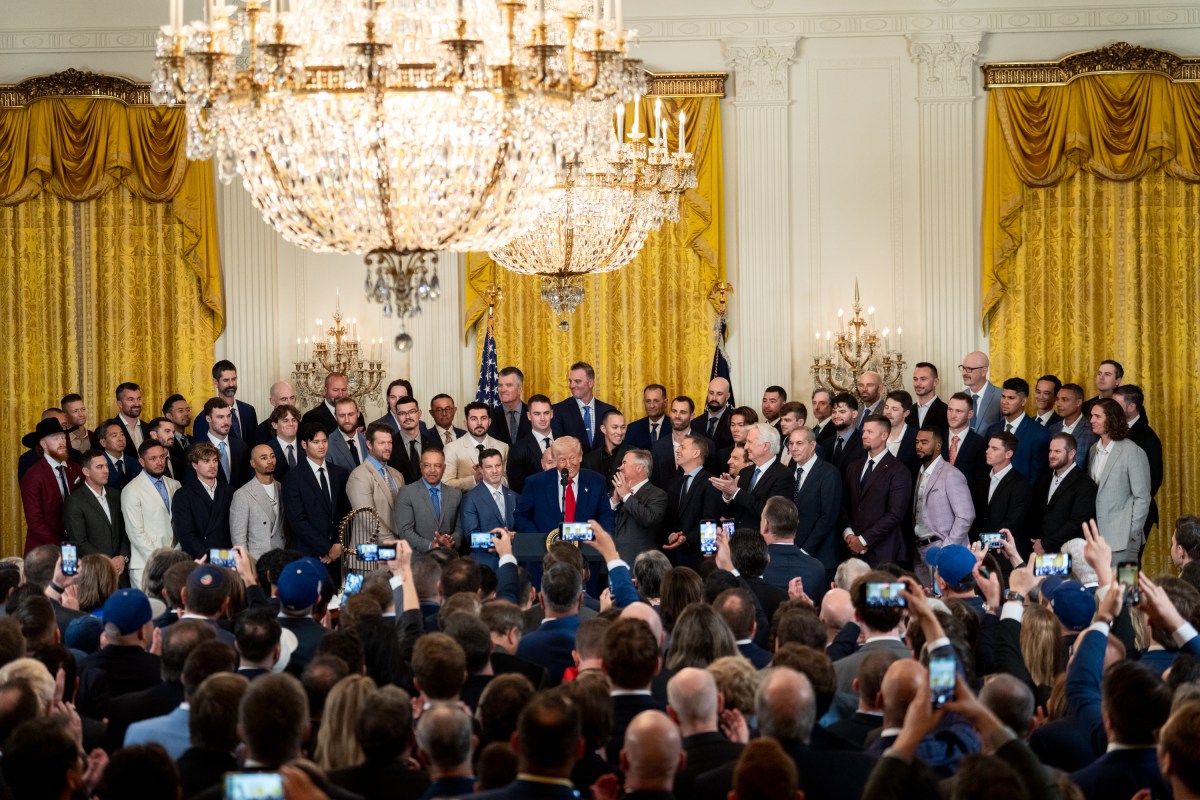 President Donald Trump and senior staff greet Israeli Prime Minister Benjamin Netanyahu, Monday, April 7, 2025, in the West Wing Lobby of the White House. (Official White House Photo by Joyce N. Boghosian)