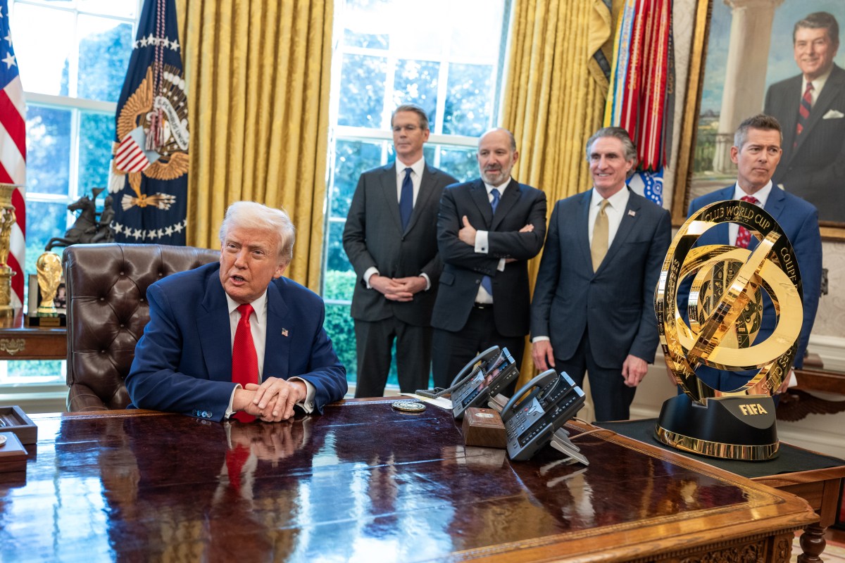 President Donald Trump signs Executive Orders, Wednesday, April 9, 2025, in the Oval Office. (Official White House Photo by Joyce N. Boghosian)