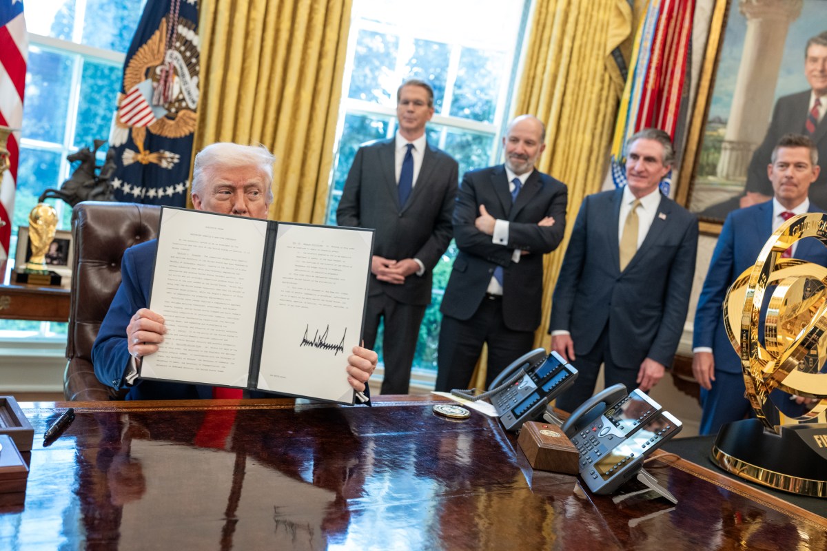 President Donald Trump signs Executive Orders, Wednesday, April 9, 2025, in the Oval Office. (Official White House Photo by Joyce N. Boghosian)