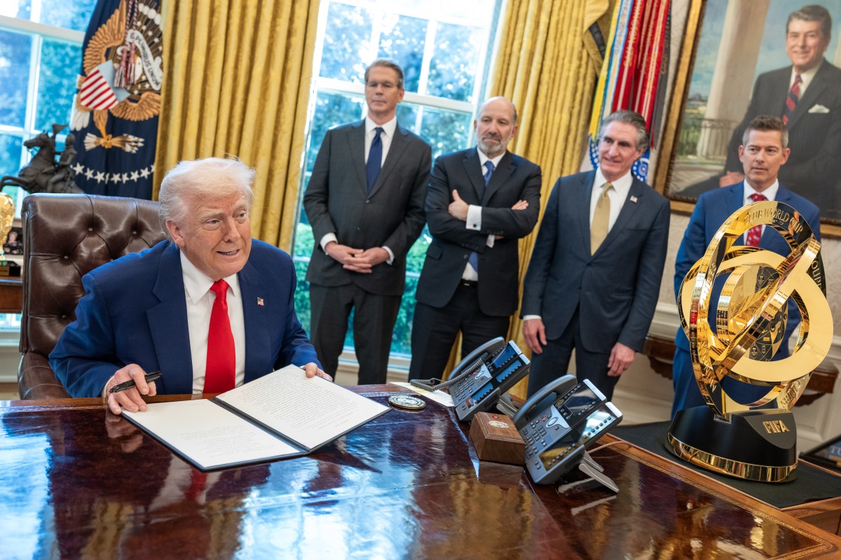 President Donald Trump signs Executive Orders, Wednesday, April 9, 2025, in the Oval Office. (Official White House Photo by Joyce N. Boghosian)