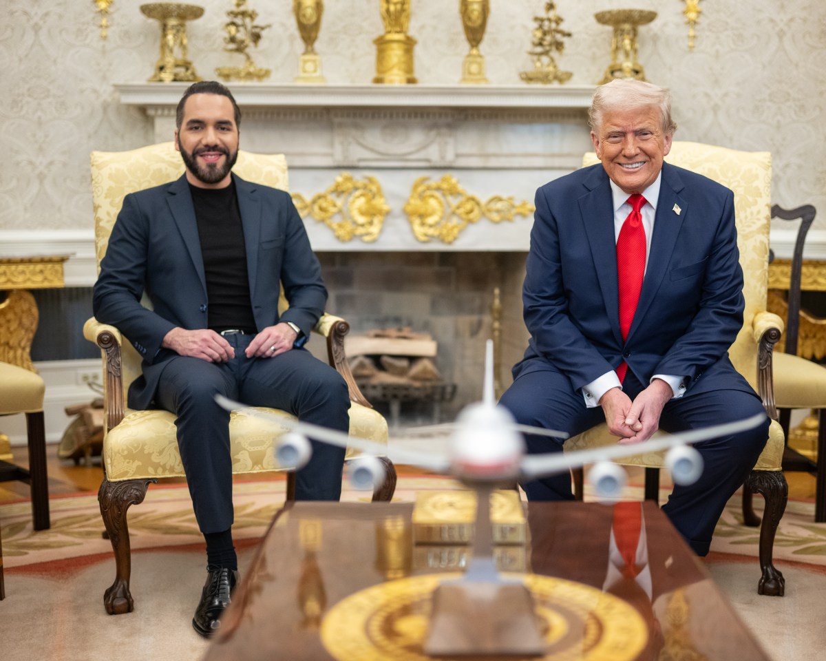 President Donald Trump hosts a bilateral meeting with President Nayib Bukele of El Salvador, Monday, April 14, 2025, in the Oval Office. (Official White House Photo by Daniel Torok)