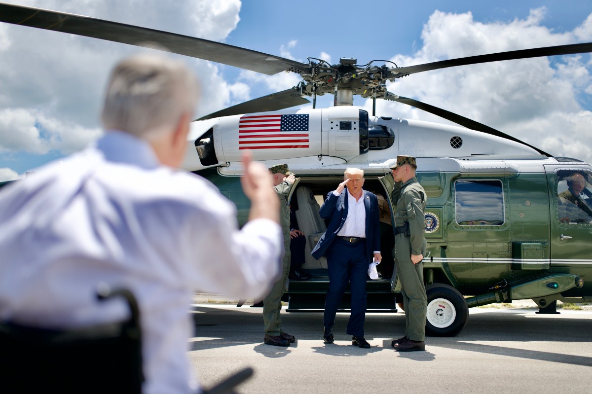 President Donald Trump and First Lady Melania Trump disembark Marine One at Kerrville Municipal Airport in Kerrville, Texas on Friday, July 11, 2025, and are greeted by Texas Gov. Greg Abbott and Cecilia Abbott. (Official White House Photo by Daniel Torok)