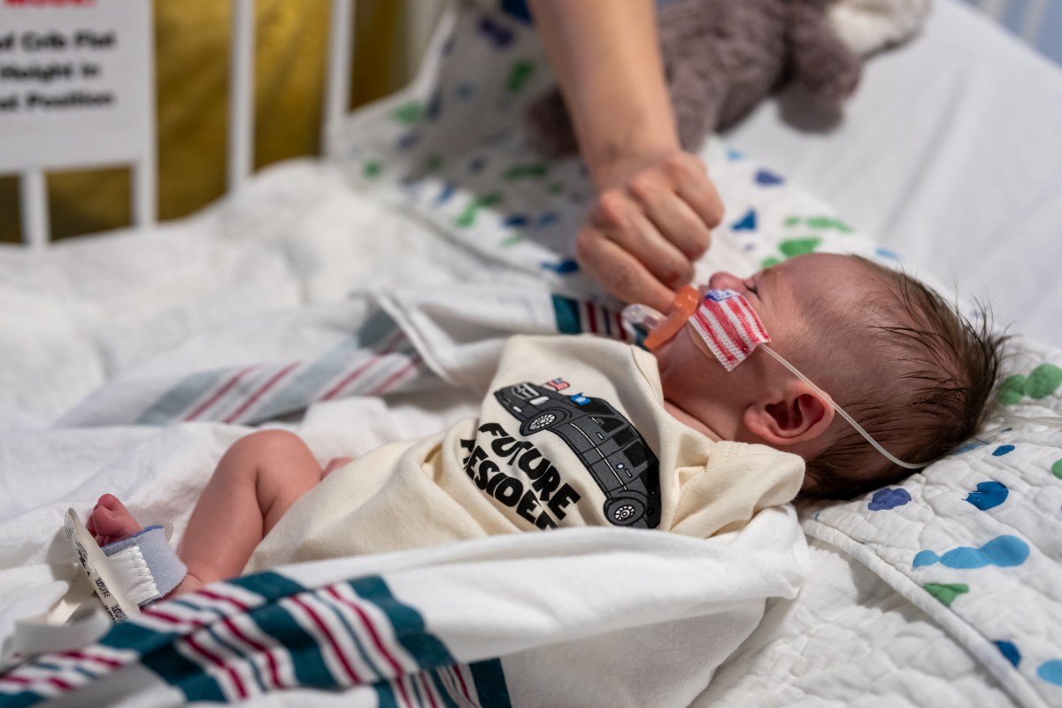 First Lady Melania Trump visits 3-month-old patient Jackson Lumibao and his family at Children’s National Hospital, Thursday, July 3, 2025, in Washington, D.C.(Official White House Photo by Andrea Hanks)