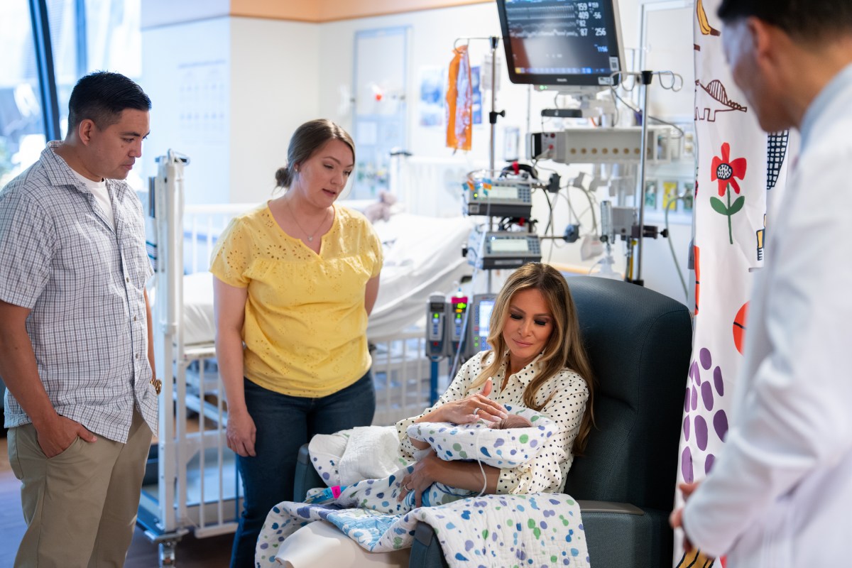 First Lady Melania Trump visits 3-month-old patient Jackson Lumibao and his family at Children’s National Hospital, Thursday, July 3, 2025, in Washington, D.C.(Official White House Photo by Andrea Hanks)